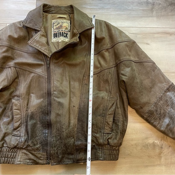 Vintage Rustic Heavy Leather Brown New Zealand  Outback Bomber Jacket Size Large - Picture 13 of 15